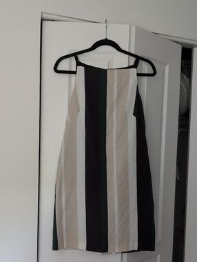 Sleeveless Vertical Stripe Shift Dress in Beige, Black and Cream